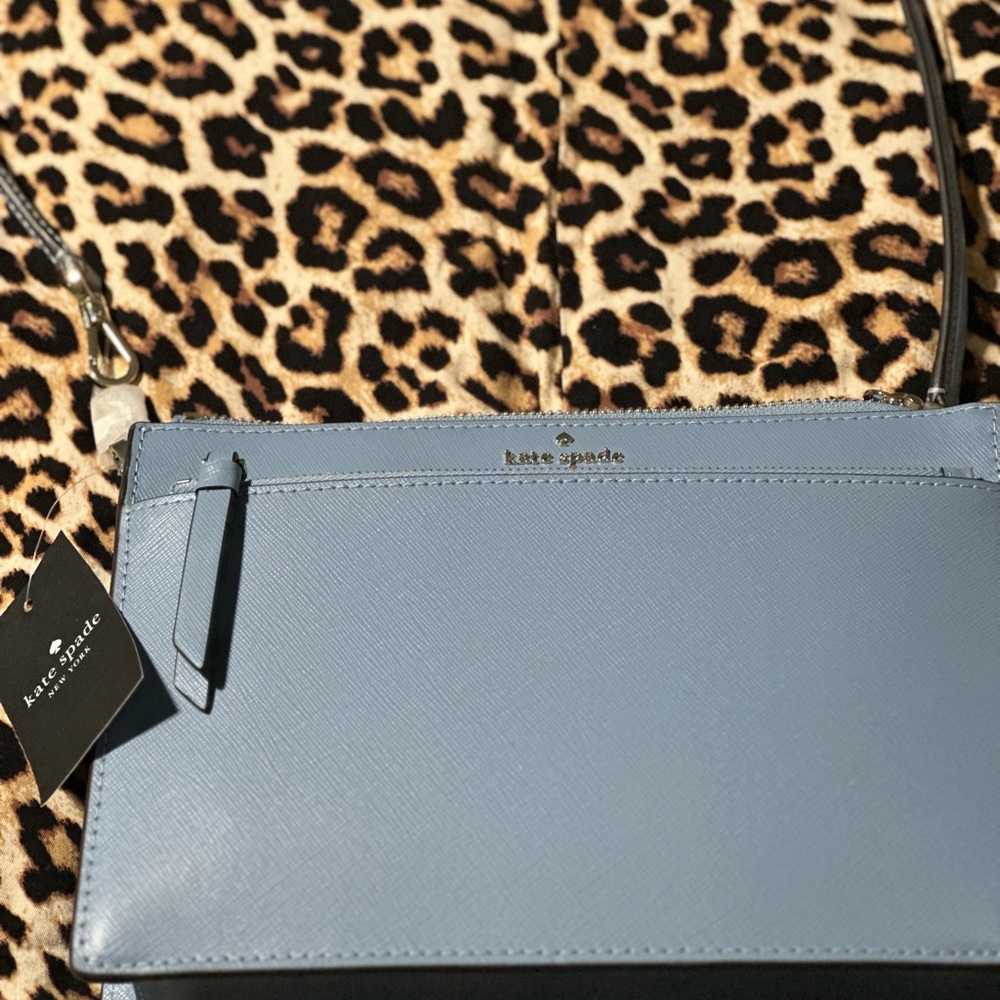 🎉SUMMER SALE Kate Spade Blue Leather Crossbody Bag - Picture 2 of 5